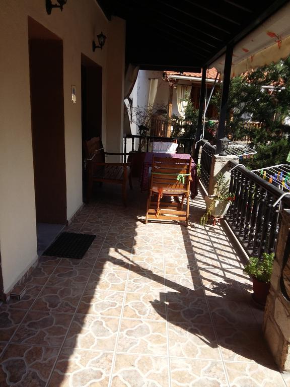 Anna Studios * Maries (Thasos)